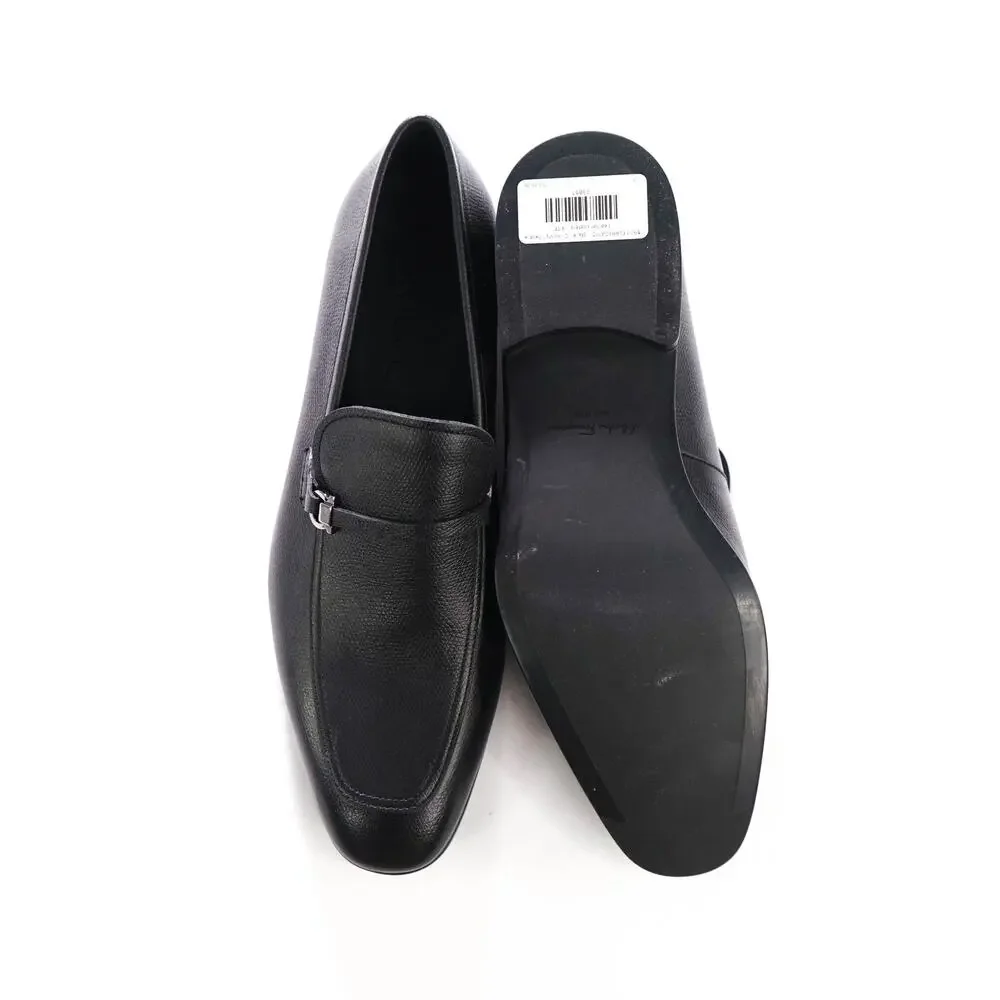 $950 FERRAGAMO - Black 